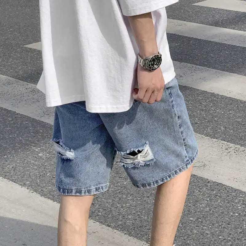 Mens New Loose and Versatile Straight Wide-leg Five-point Ripped Denim Shorts T250603
