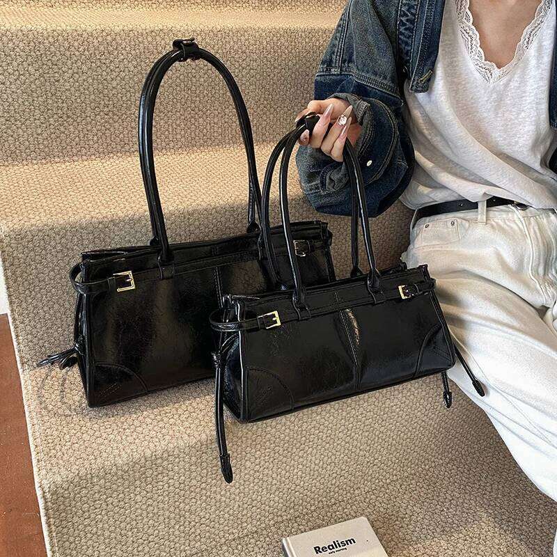MOODS Belt Buckle Design Shoulder Bags For Women 2024 New Designer Pureses And Handbags Pure Color Large Capacity Shopper