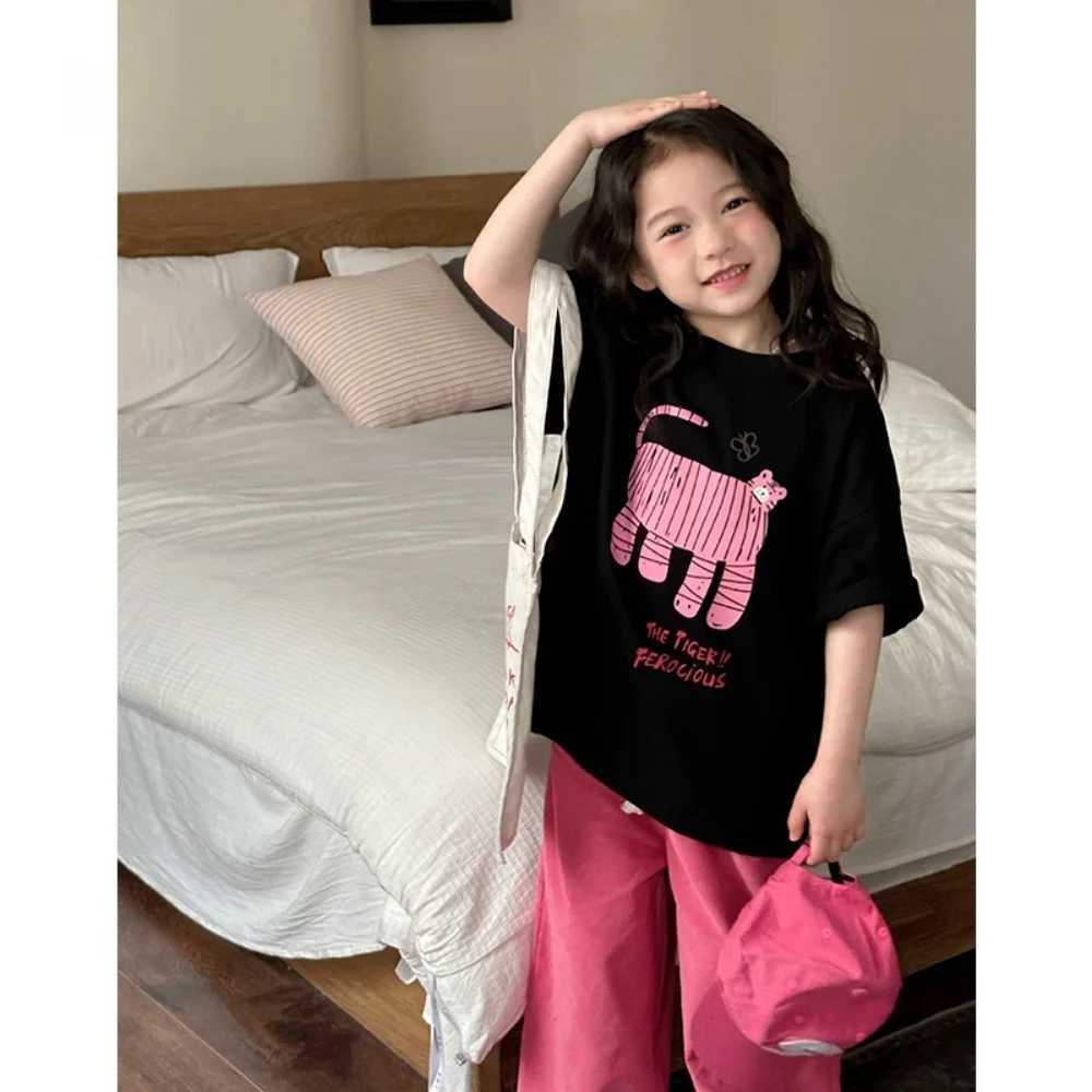 2025 new short-sleeved T-shirt for boys and girls in summer loose casual tops fashionable and versatile summer wear T250603