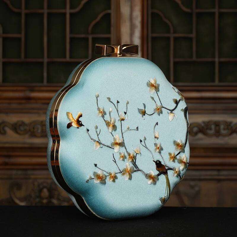 Cap Brand Shoulder Crossbody Niche Favorite China Suzhou Craft Silky Fabric Flower And Bird Pattern Embroider Girls Ladies Banquet Dinner Gold Metal E
