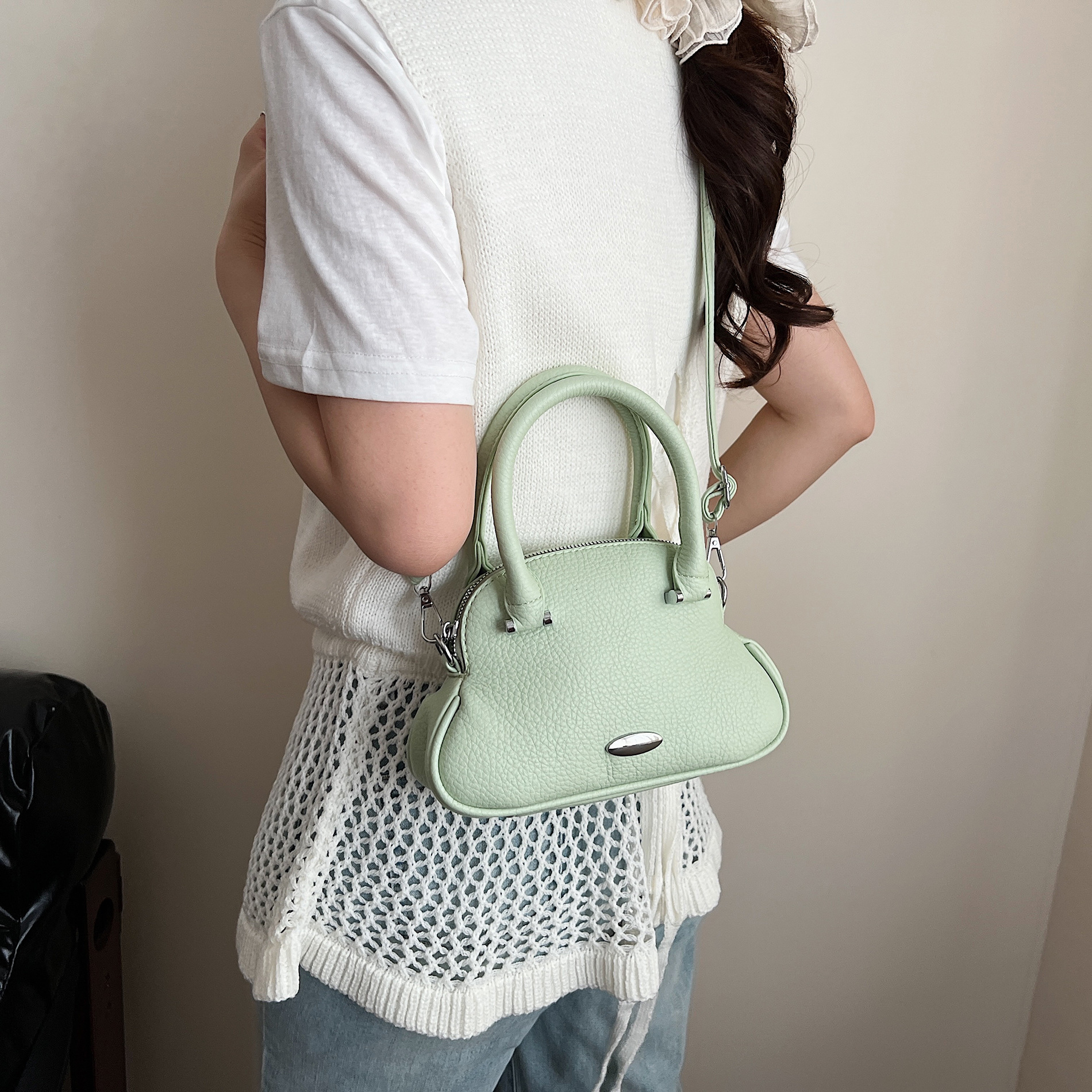 designer High-End Simple Casual Commuter Handbag for Women 2025 New Fashion Versatile Crossbody Shell Bag