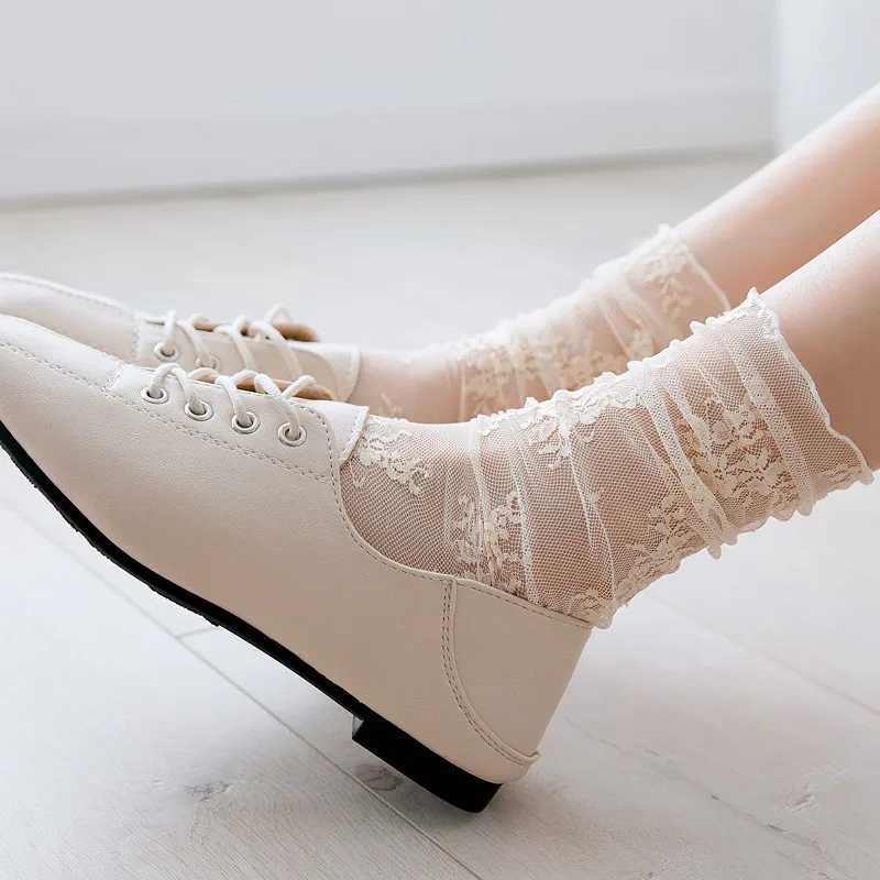 1/2 Pairs Thin Socks Women Summer Ultra Breathable Transparent Lace Socks Lolita Soft Sexy White Ins Mid Socks Fishnet Woman T250602