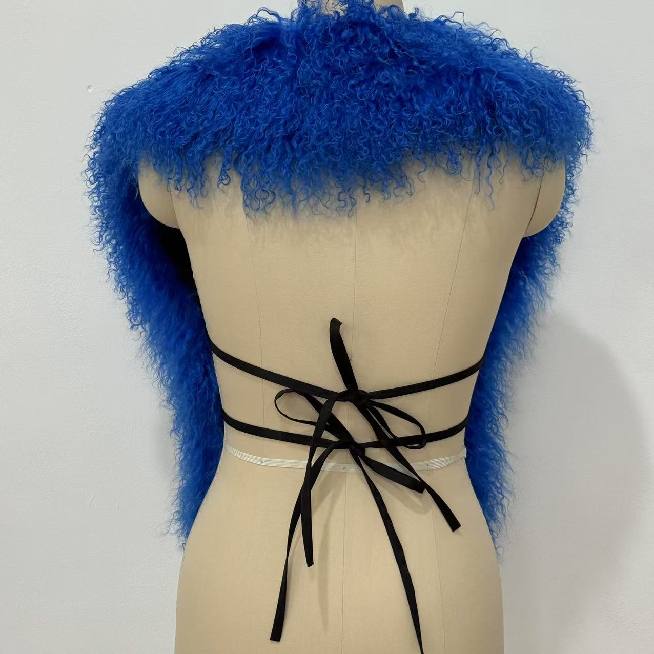 Real Fluffy Luxury Mongolian Fur Halter Vests Women Solid Bandage Sleeveless Jackets Fur Top Outerwear Coat