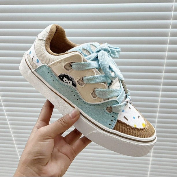 2024 New Style Student Couple Low-top Vulcanized Bread Sneakers Women's National Trend Niche Sports Casual Men's Shoes X200