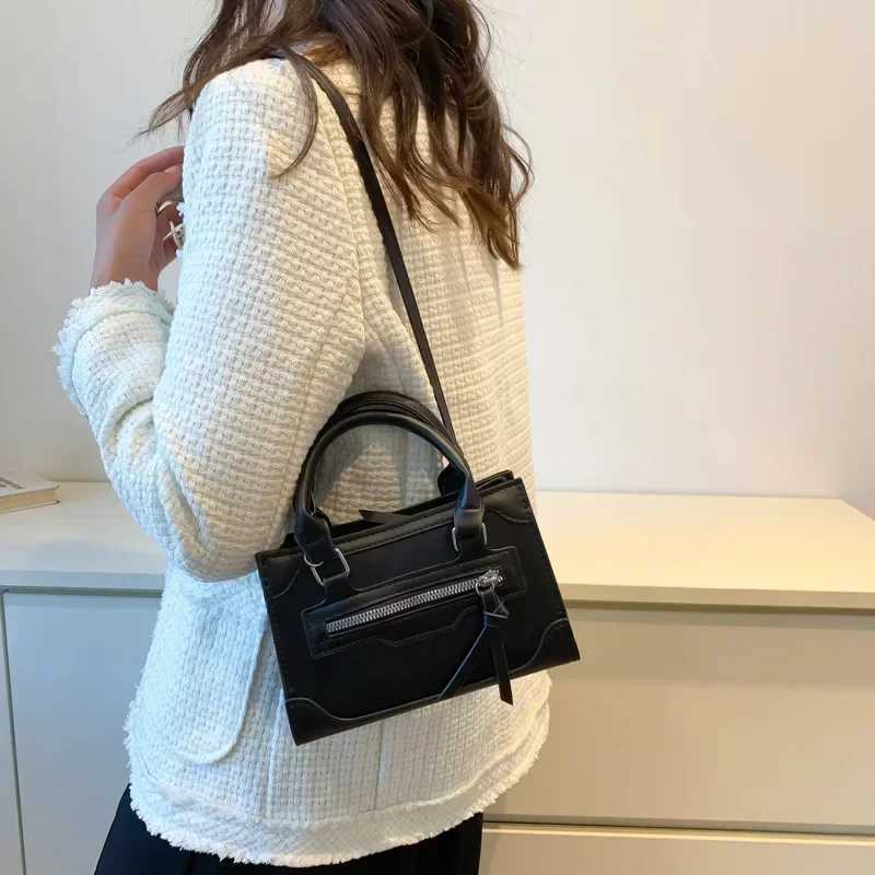 Crossbody Bag for Women New Fashion Casual Western Style Shoulder Handbag Simple Texture Messenger Small Square Bag Y250603