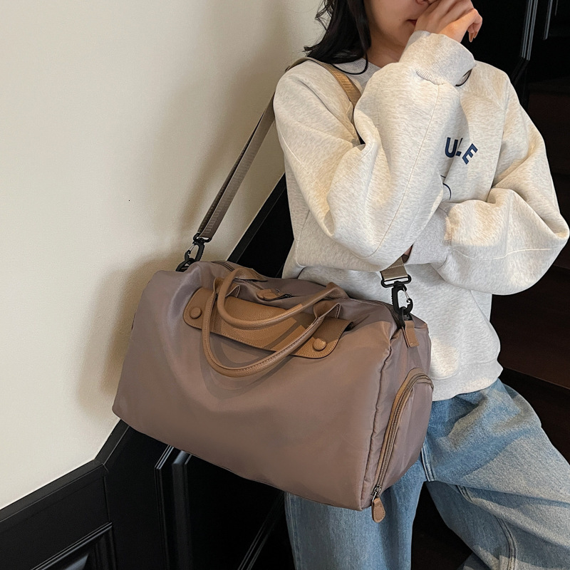 New Long-Distance Large Capacity Gym for Women High-End Storage Travel Bag Outdoor Handbag