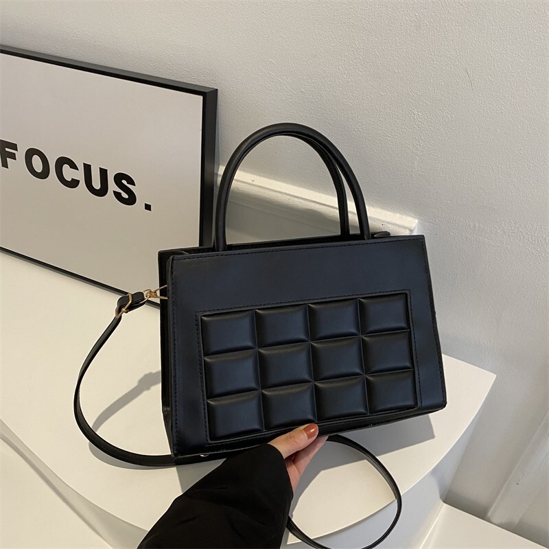 High quality brand high-quality new style free designer bag multifunctional simple and fashionable plaid bag single shoulder slanted handbag new free 