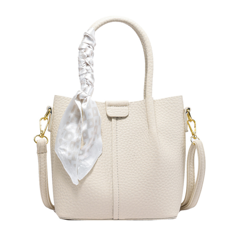designer Fashion Single Shoulder Handbag for Women 2025 Spring Summer Trend Versatile New Large Capacity Handheld Bucket Mother and Child Bag