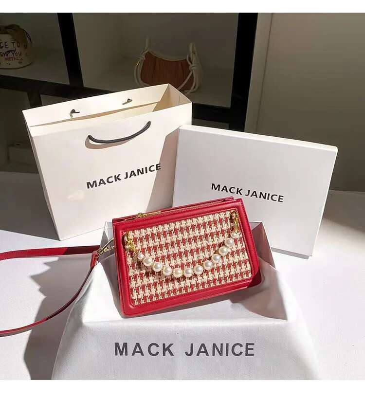 Women Handbag High Quality Fashion Textured Leather Red Square Lady Purse Female Shoulder Messenger Underarm Bag Armpit
