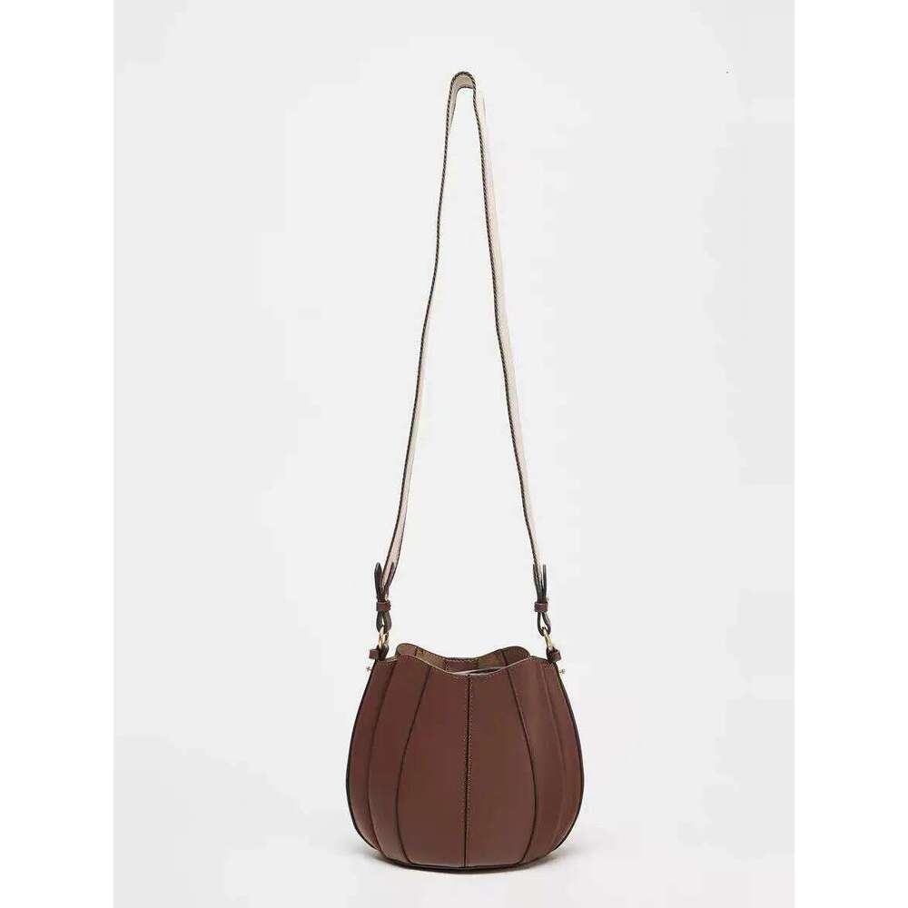 Women's Soft Leather Crossbody 2025 Commuter Niche Trendy Saddle Bag Single Shoulder Slanting Handbag