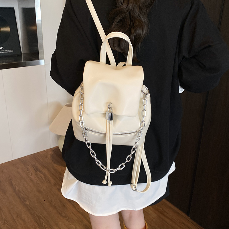 designer 2025 New Fashion Simple Trendy Small Backpack for Women casual bag Fashion Chain Solid Color Lightweight Outdoor Double Shoulder Bag for Wome