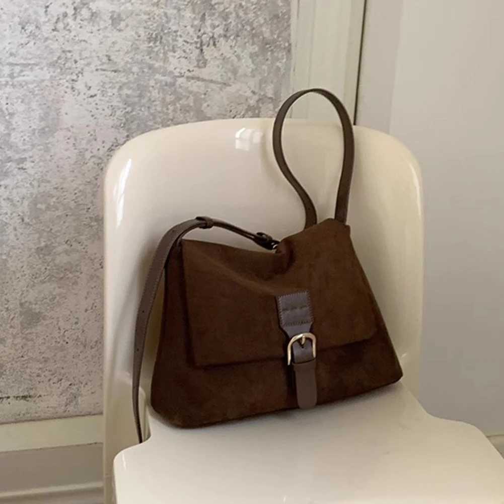 Women Chic Hobo Bag Large Capacity Stylish Crossbody Bag Solid Color Trendy Satchel Bag Adjustable Strap Simple Commuting Bag W250602