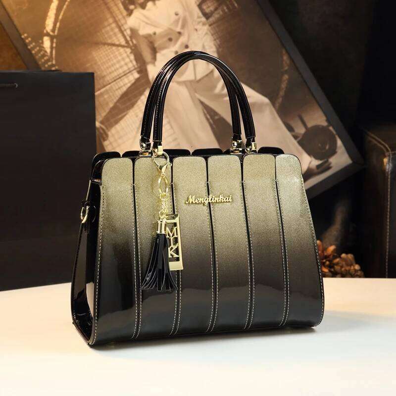 Fashion Genuine Leather Women's Handbags Crossbody Large Capacity Female Portable Shoulder Messenger Bag 2025 New