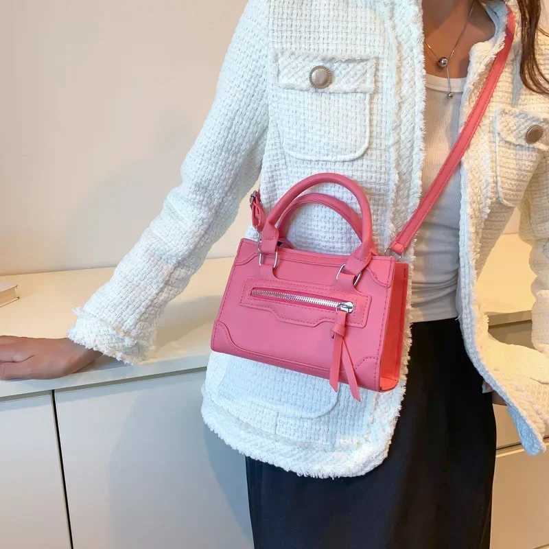 Crossbody Bag for Women New Fashion Casual Western Style Shoulder Handbag Simple Texture Messenger Small Square Bag Y250603
