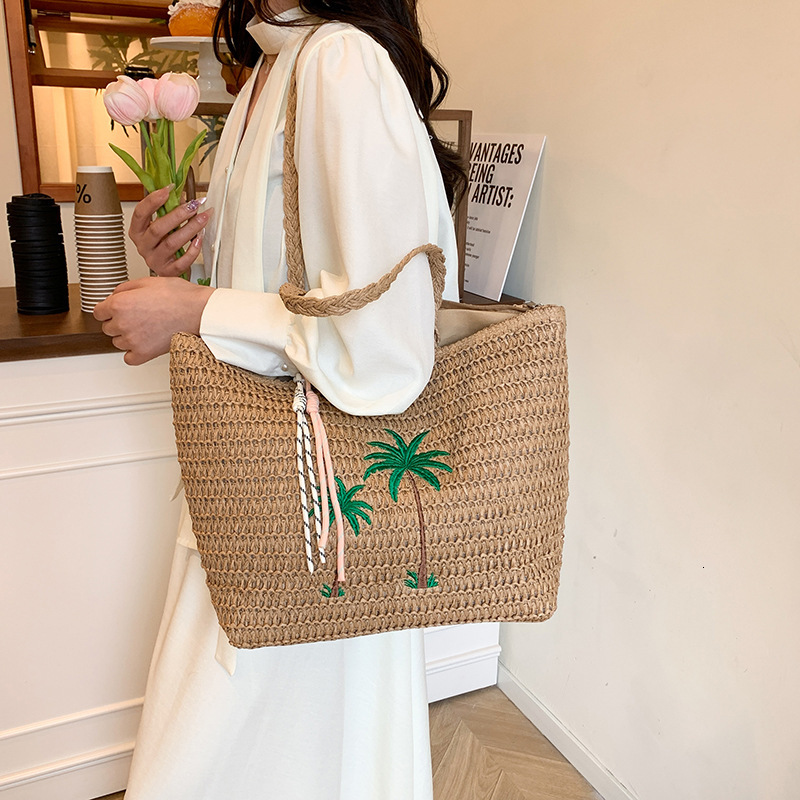 designer 2025 New Handmade Coconut Tree Embroidered Straw Bag Beach Vacation Tote Large Capacity High-end Shoulder Handbag