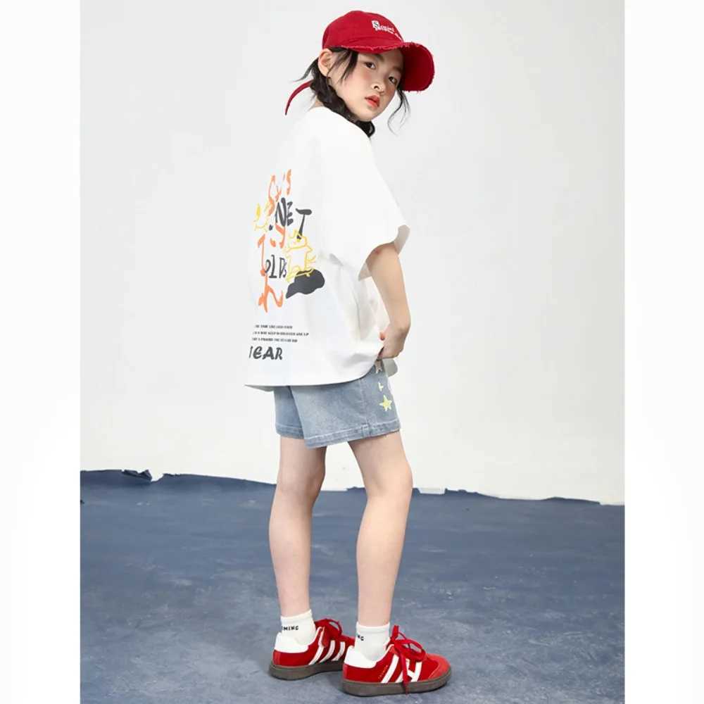 2025 new childrens half-sleeved T-shirt for summer clothes for women medium-sized childrens short-sleeved T-shirt for men T250603