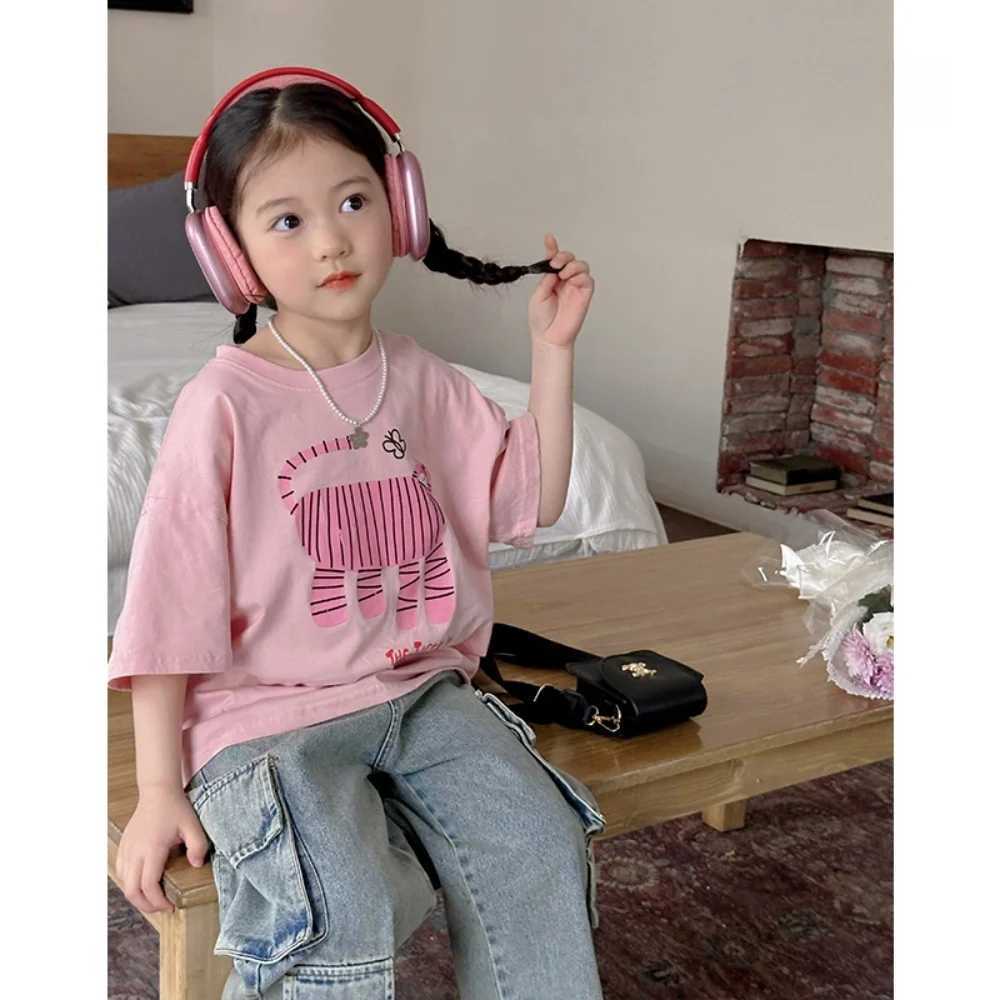 2025 new short-sleeved T-shirt for boys and girls in summer loose casual tops fashionable and versatile summer wear T250603