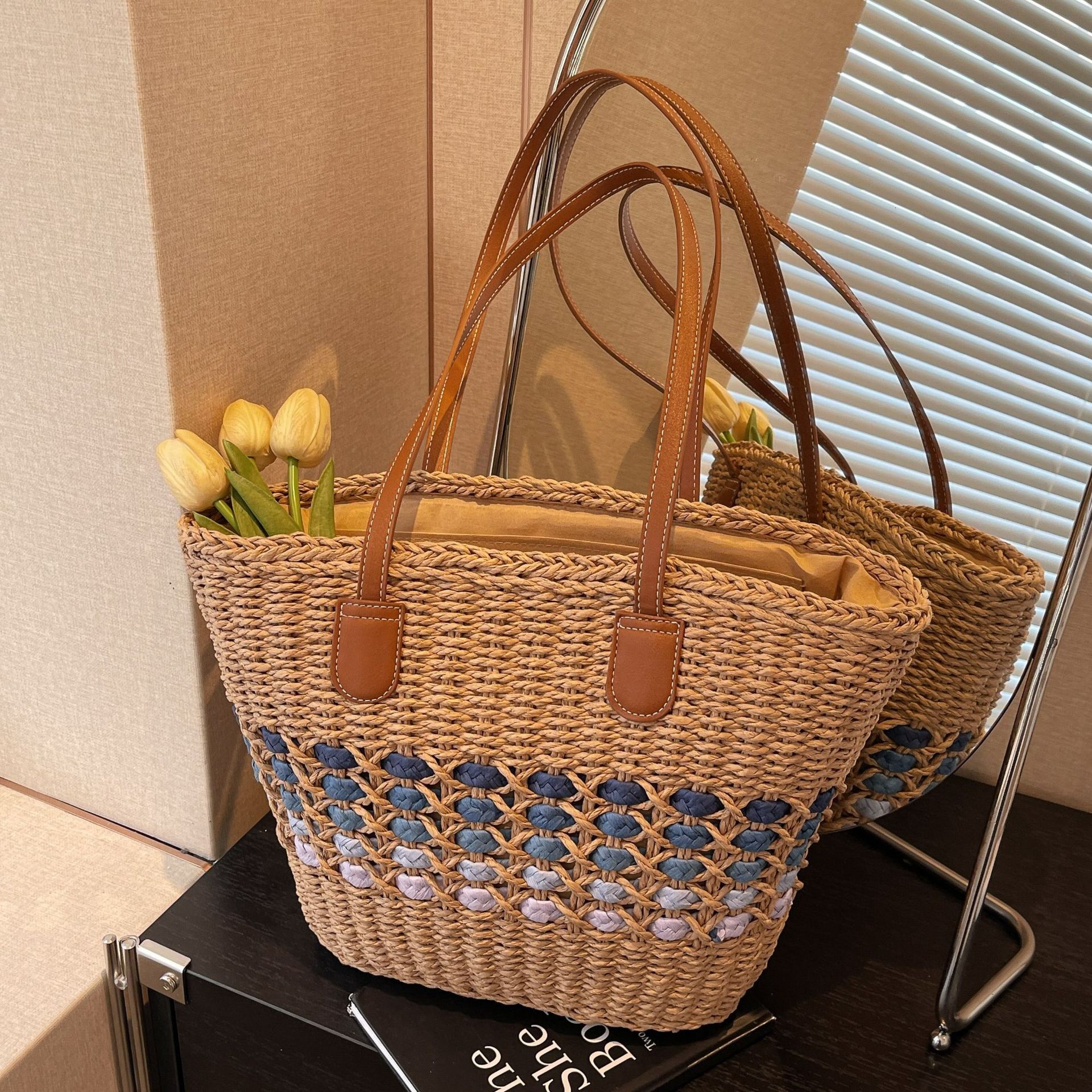 designer Handwoven Single Shoulder Straw Bag Casual Fashion Beach Bag Large Capacity Tote Basket Bag Handheld Tote Women's Bag