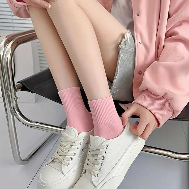 Womens Solid Socks Comfortable Breathable Colorful Casual Soft Vibrant Candy Colored Short Socks Cute All Season Girls Boat Socks T250602