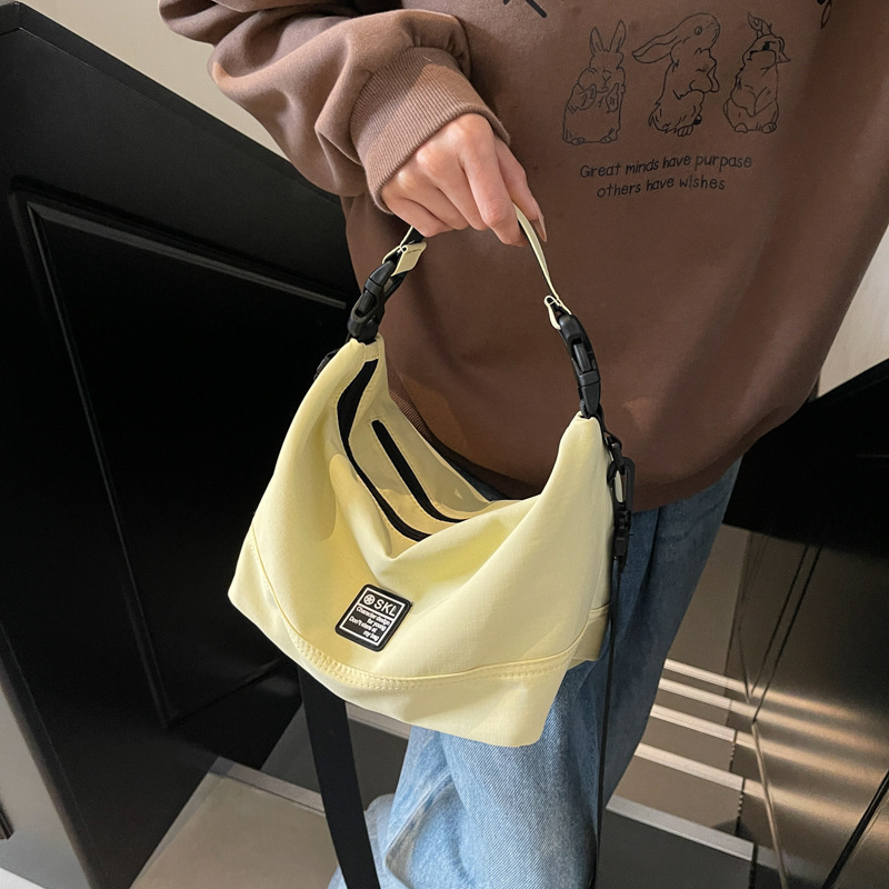 Travel 2025 New Fashion Versatile Nylon for Women Simple Trendy Shoulder Crossbody Large Capacity Bag