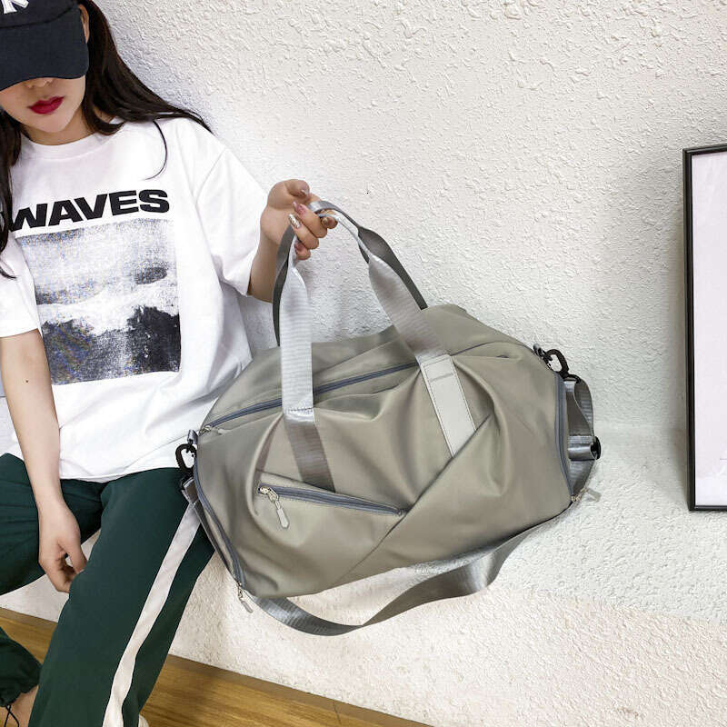 Handheld Dry and Wet Separation Men's Training Sports Swimming Fiess Lage Storage Travel Bag