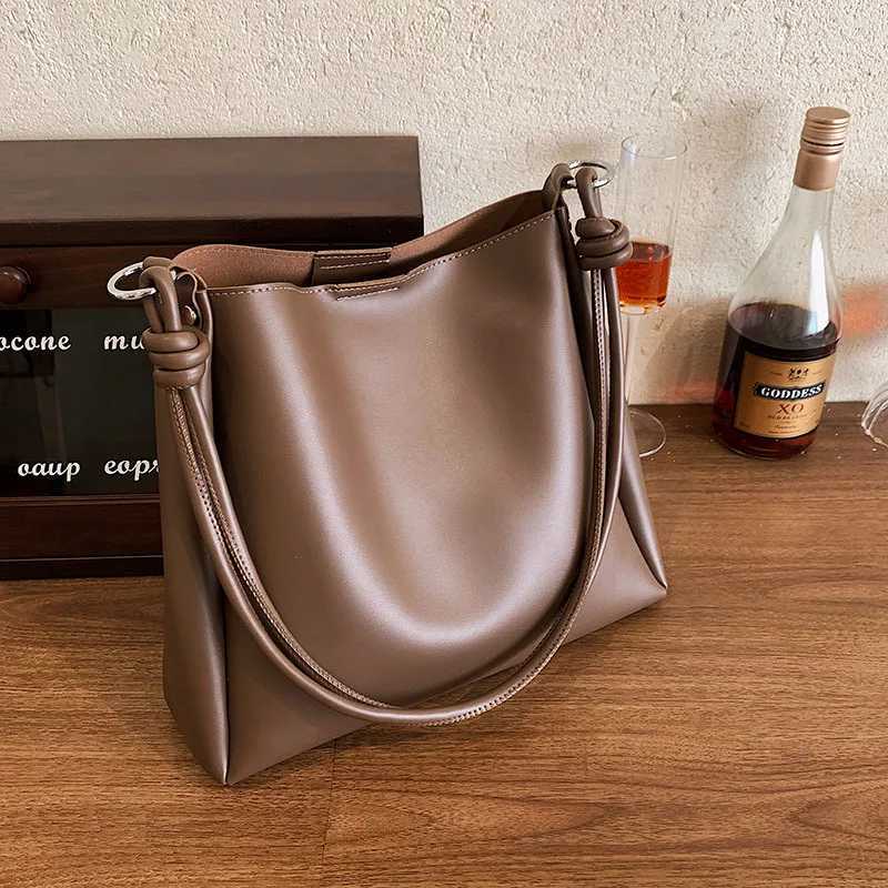 Retro Versatile Women Shoulder Composite Bags Fashion Commuter Ladies Bucket Underarm Bag Pu Leather Female Inner Handbags Tote W250602