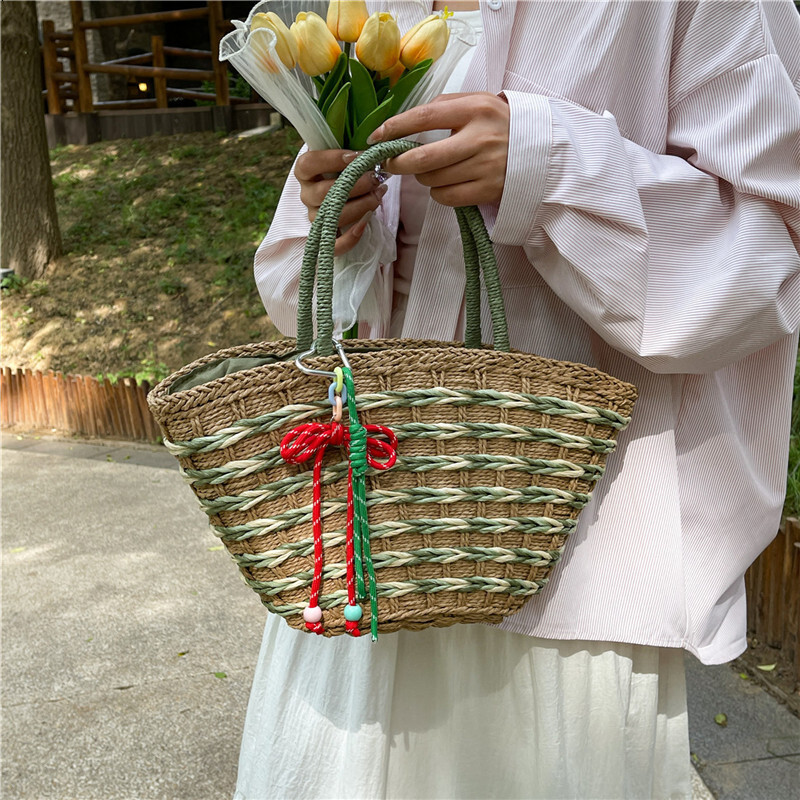 designer Ins New Style Straw Woven Basket Bag Vacation Travel Beach Mori Style Woven Bag Handheld Women's Casual Straw Bag