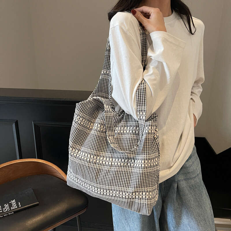 Spring Summer New Handbag Trendy Loose Shoulder Casual Fashion Canvas Handheld Underarm Tote Bag