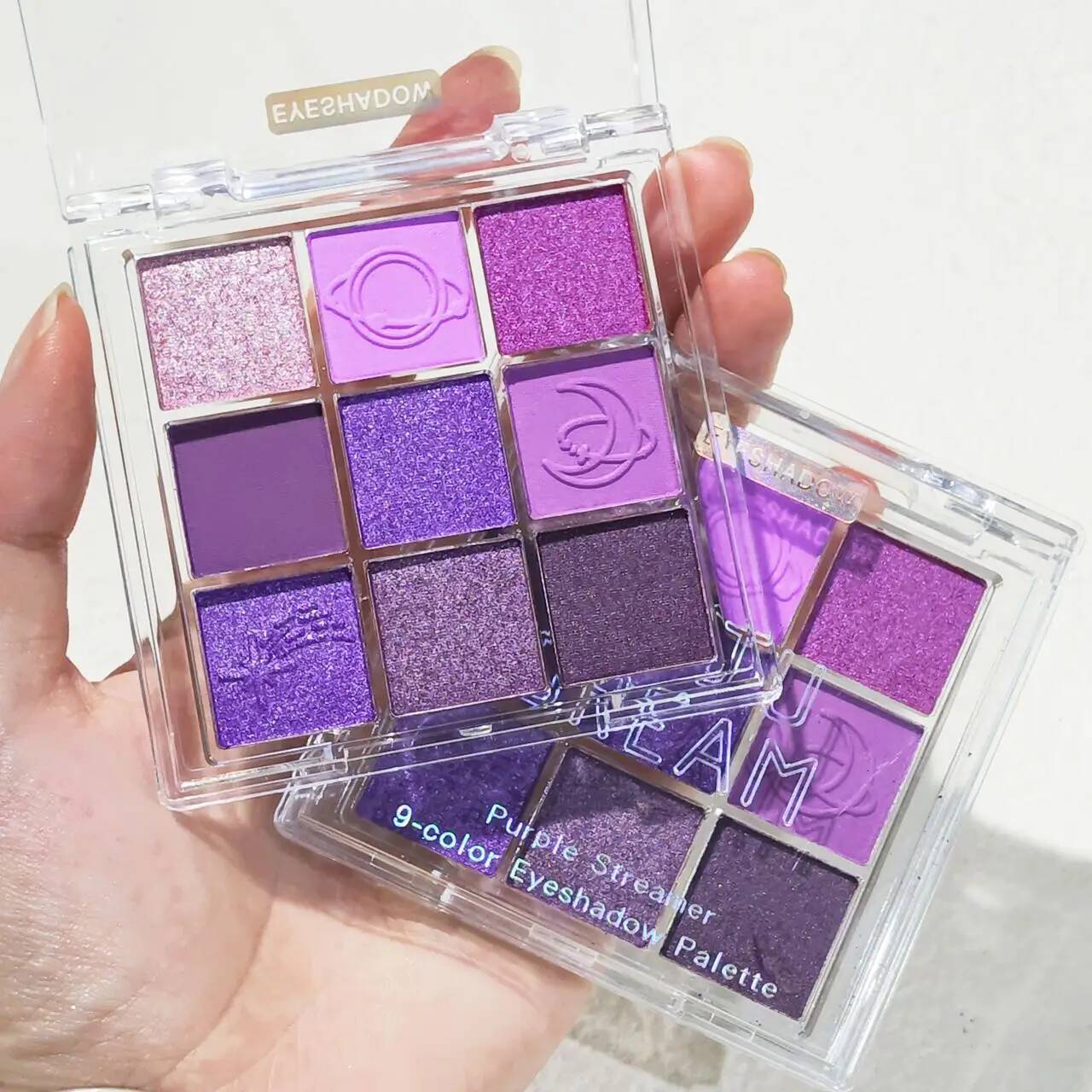 Nine-Grid Purple Eyeshadow, Smoky Violet & Pearlescent Matte, Perfect for an Alluring and Enchanting Eye Makeup.