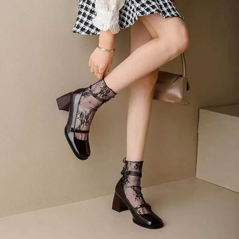 1/2 Pairs Thin Socks Women Summer Ultra Breathable Transparent Lace Socks Lolita Soft Sexy White Ins Mid Socks Fishnet Woman T250602