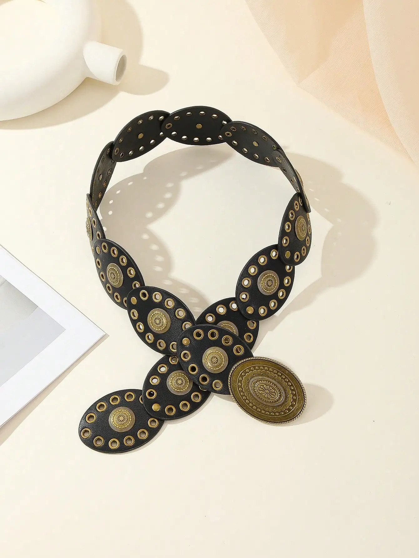1Pcs Ladies retro oval pancake patchwork belt Bohemian style Carved style Western cowboy style Dress accessories 250603