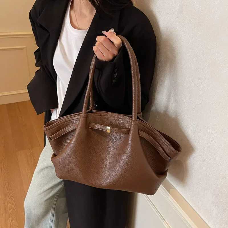 French Luxury Large Capacity Tote Bag Premium Underarm Single Shoulder Bag Commute Bag Tote Bag For Women 2025 New W250602