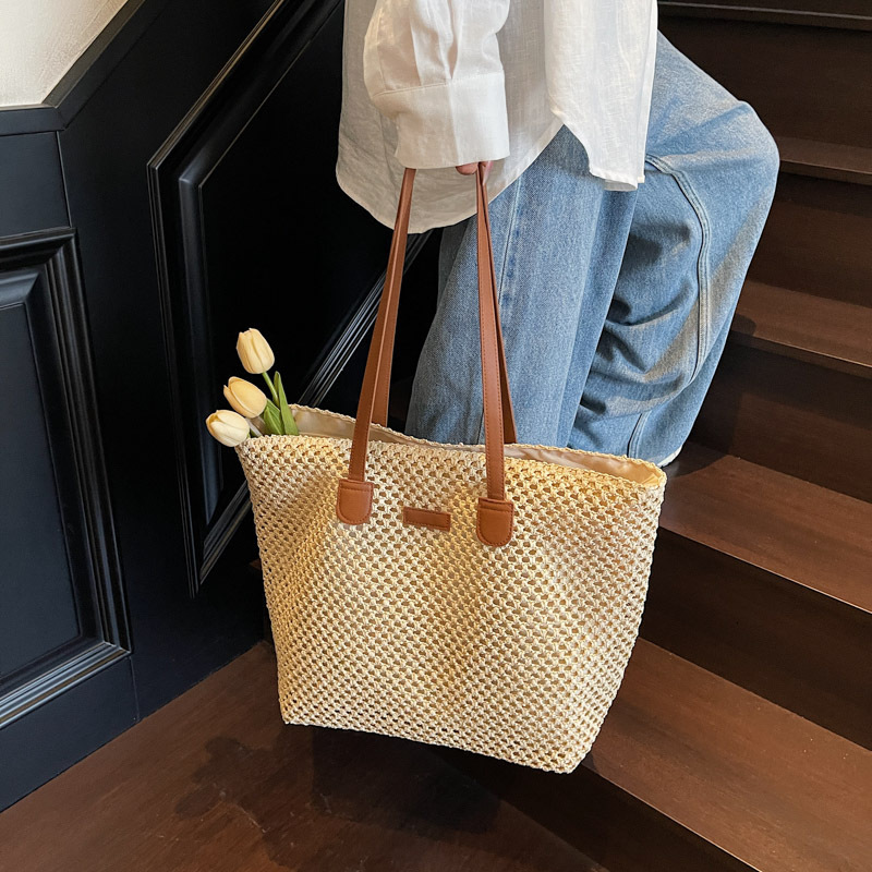 designer New Fashion Single Shoulder Straw Bag Large Capacity Tote Bag Women Handwoven Straw Bag Vacation Style Beach Bag
