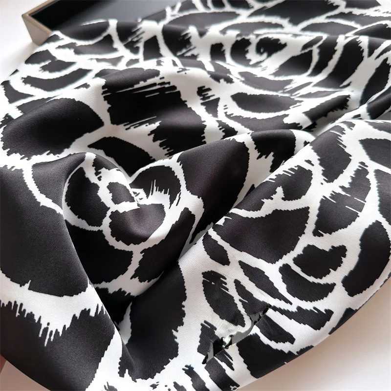 Print Headcloth Flower Square Shawl Popular 90X90cm Bandana Kerchief Luxury Sunscreen Silk Scarves Wraps Muffler Hijab Hairband W250602