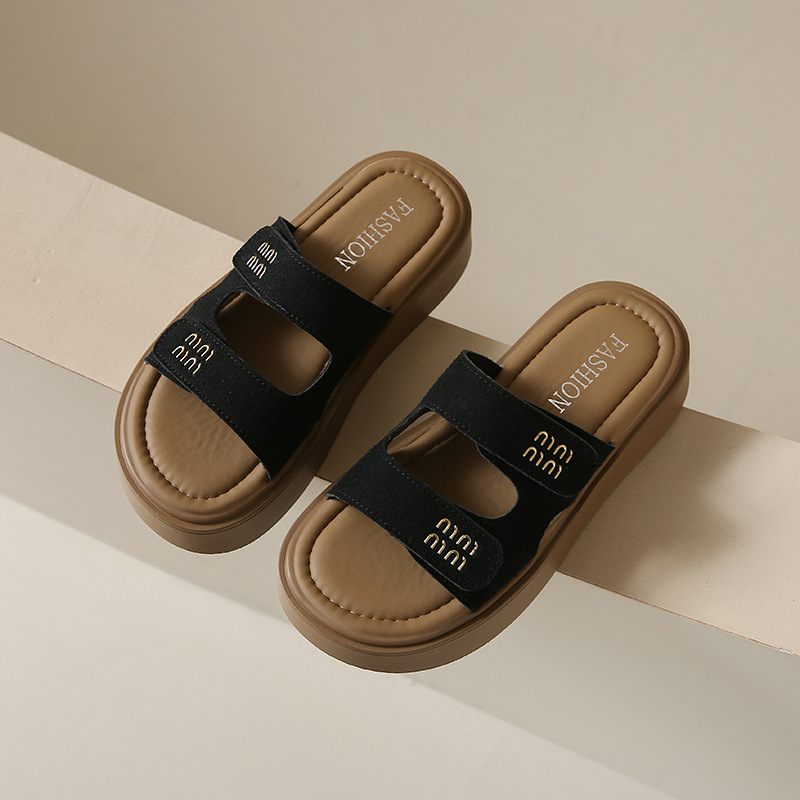Hot selling 2025 summer new casual fashionable solid color women's slippers outdoor beach versatile thick soled sandals sizes 35-40