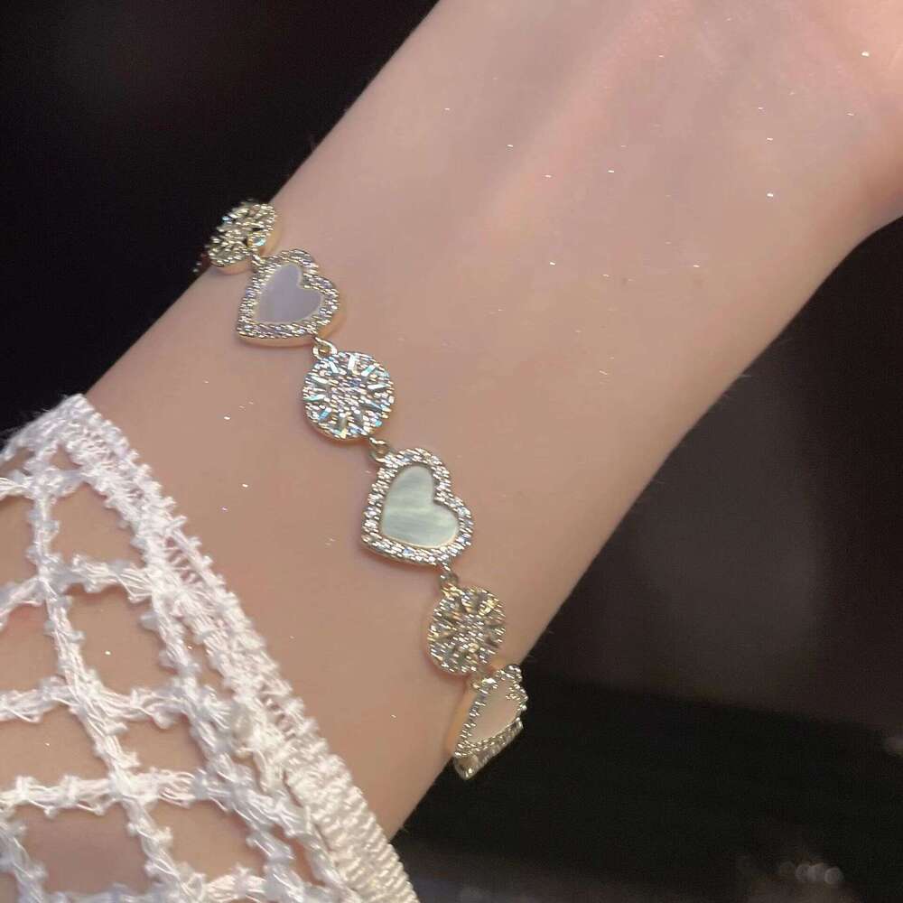 INS hot Titanium steel 18K gold electroplated zircon sun heart splicing bracelet Korean style light luxury style pull-out bracelet fashionable persona