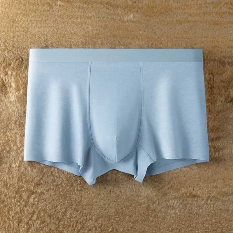 Mens underwear seamless briefs solid color fashionable underwear breathable W250603