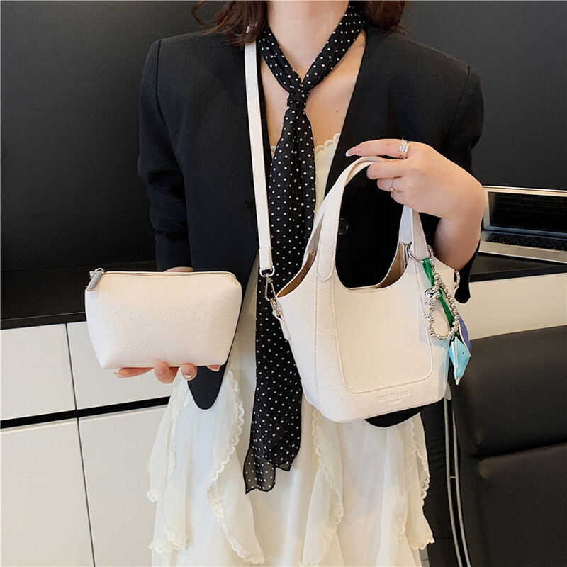 designer High-Quality Texture Simple Handheld Bucket Bag for Women 2025 New Spring Summer Korean Fashion Retro Single Shoulder Crossbody Bag