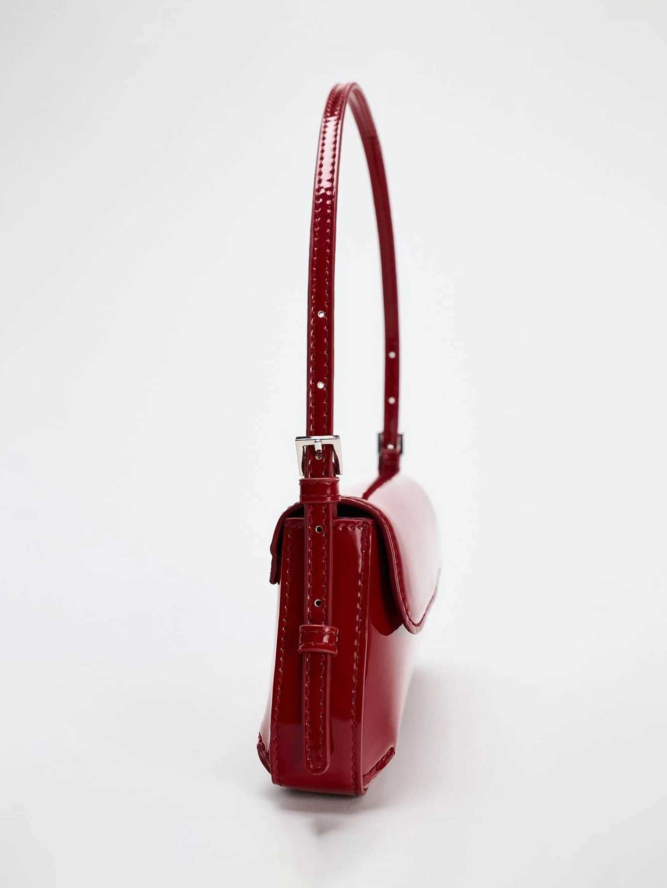 Red Baguette Underarm Bag New Fall 2024 Fashion Simple Commuter Clamshell Vintage Shoulder Bag Y250603