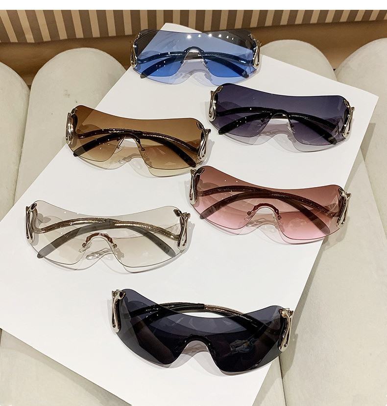 Designer Sunglasses For Women Men Fashion Sunglasses Luxury Polarized Lens Goggle Pilot PC Frame Oversized UV400 Eyewear Luxury Style Sunglasses DS677