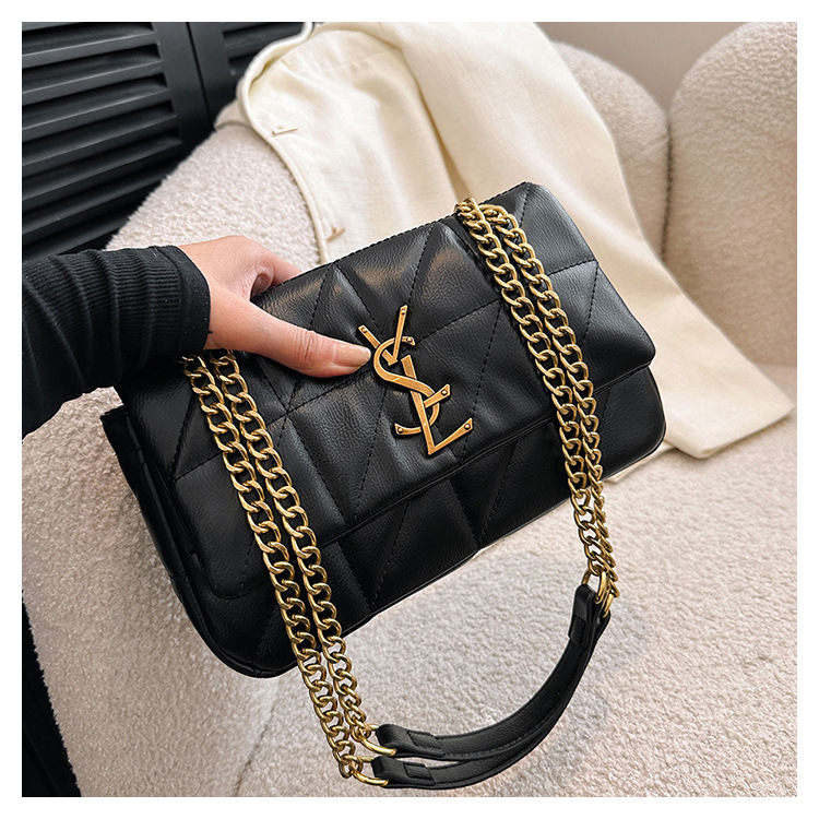 New versatile women's bag with diamond patterned chain shoulder bag fashionable show temperament crossbody bag black