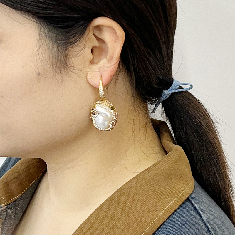 Hypoallergenic Sterling Silver Pearl Stud Earrings: Elegant Classic Design for All Occasions