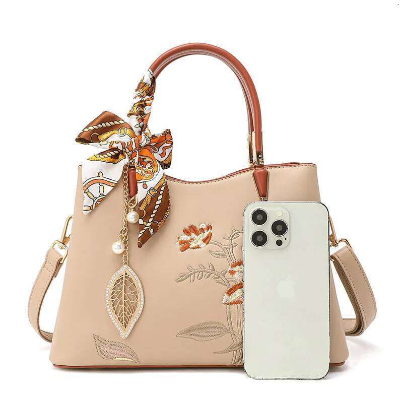 2025 New Style Ladies Handbags And Purses Women Designer Shoulder Fashion Embroidery Crossbody Bags 7