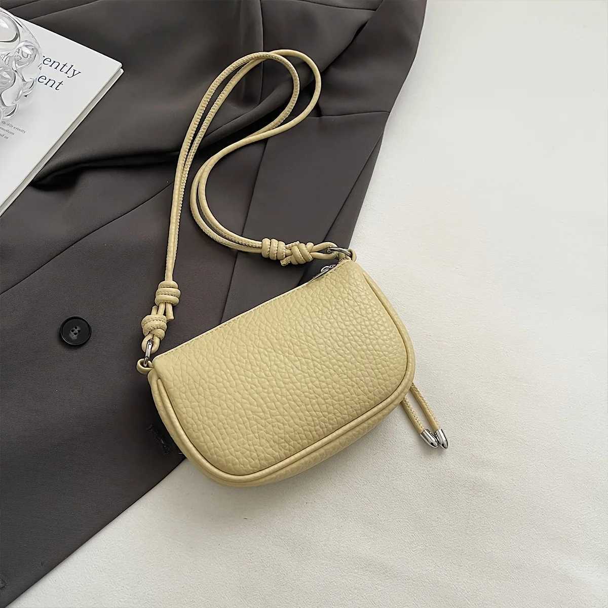 Ladies Crossbody Bag Is Fashionable Versatile Solid Color Exquisite Design Daily Commuting Casual Shoulder Bag Y250603