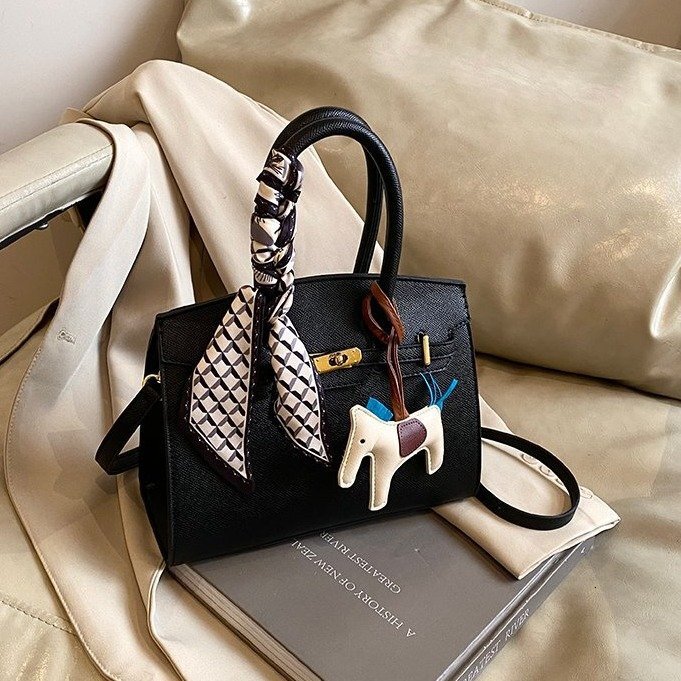 Top Quality Brand, Premium New Style Free Delivery Design Bag Winter New Style Handbag Large Capacity Fashionable Crossbody Bag Stylish Texture Should
