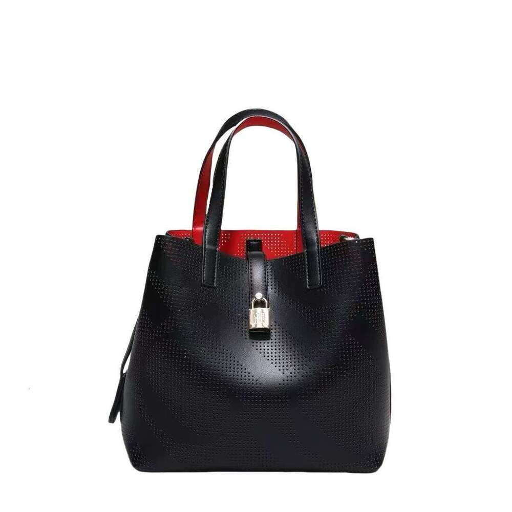CH Women's Tote New Steel Emed Handheld Bun Mother Shopping Bag