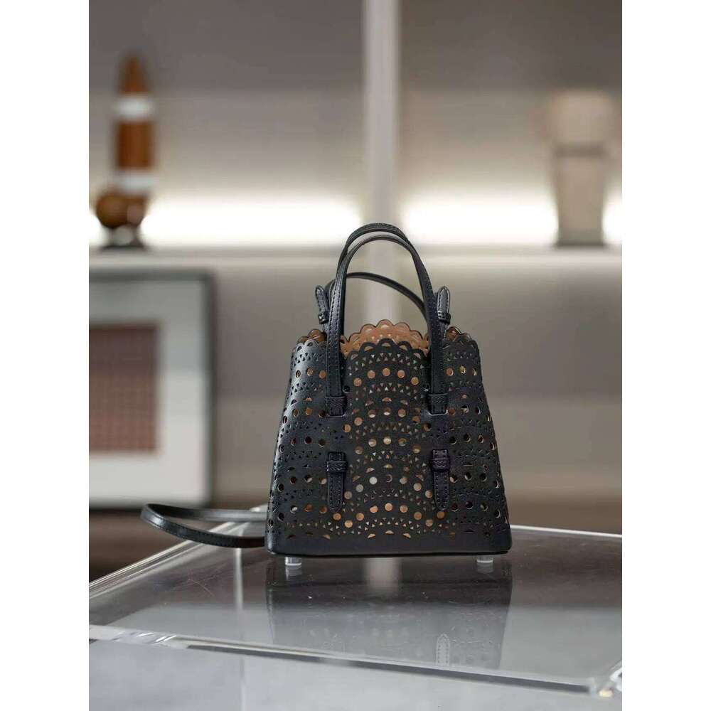 Brand Design Fashion Large Capacity Genuine Leather Bucket Bag 2025 High Quality Cowhide Shoulder Handbags For Women
