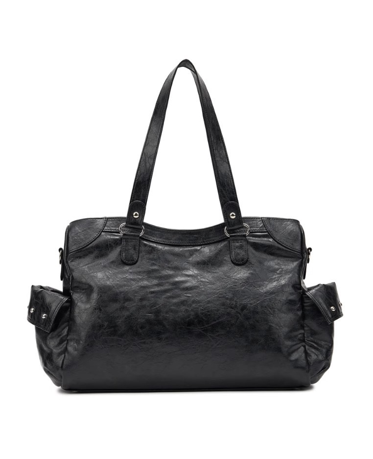 Korean designer rivet motorcycle rock fashion sweet cool spicy girl shoulder bag trendy girl