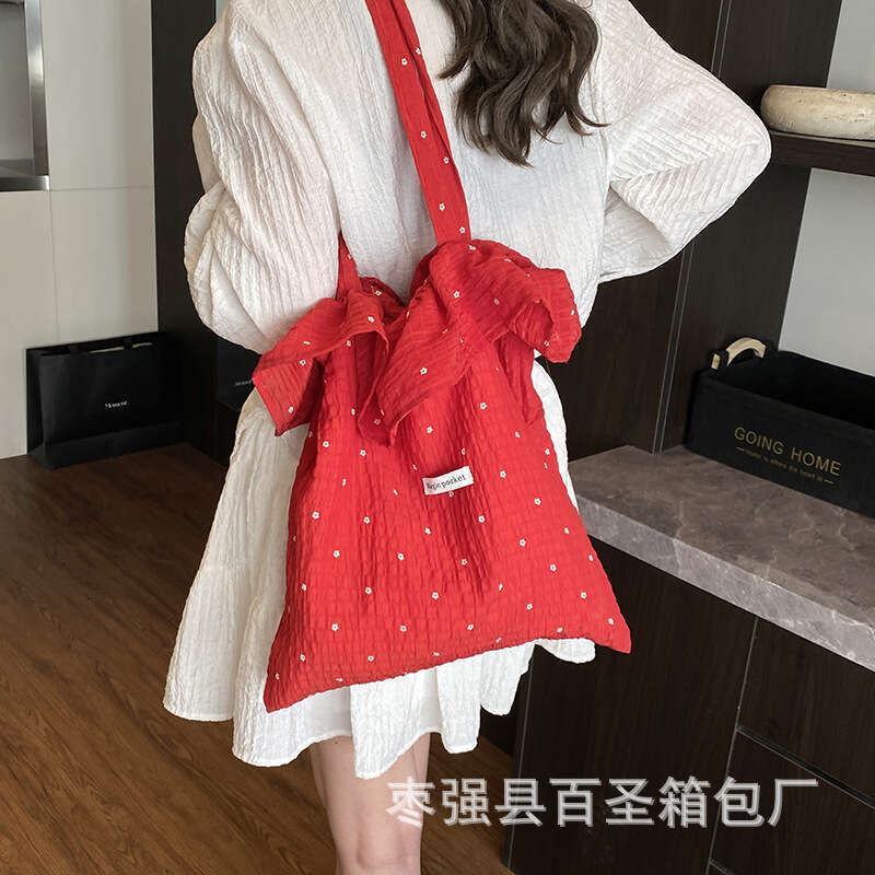 2025 Spring/Summer New Sweet Ruffle Fabric Bag for Women, Casual Lazy Style Student Tote Bag, Versatile Handbag