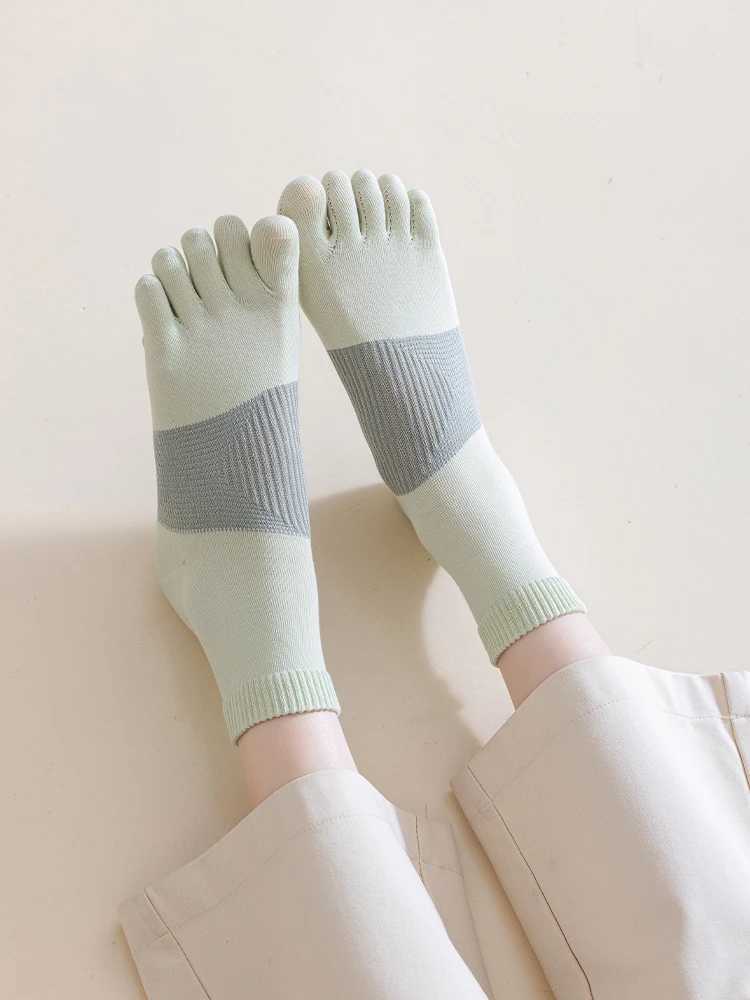 Women Five Finger Socks Yoga Pilates Sock Breathable Mesh Deodorant Antibacterial Split Toe Sock Fitness Cotton Sport Sock T250602